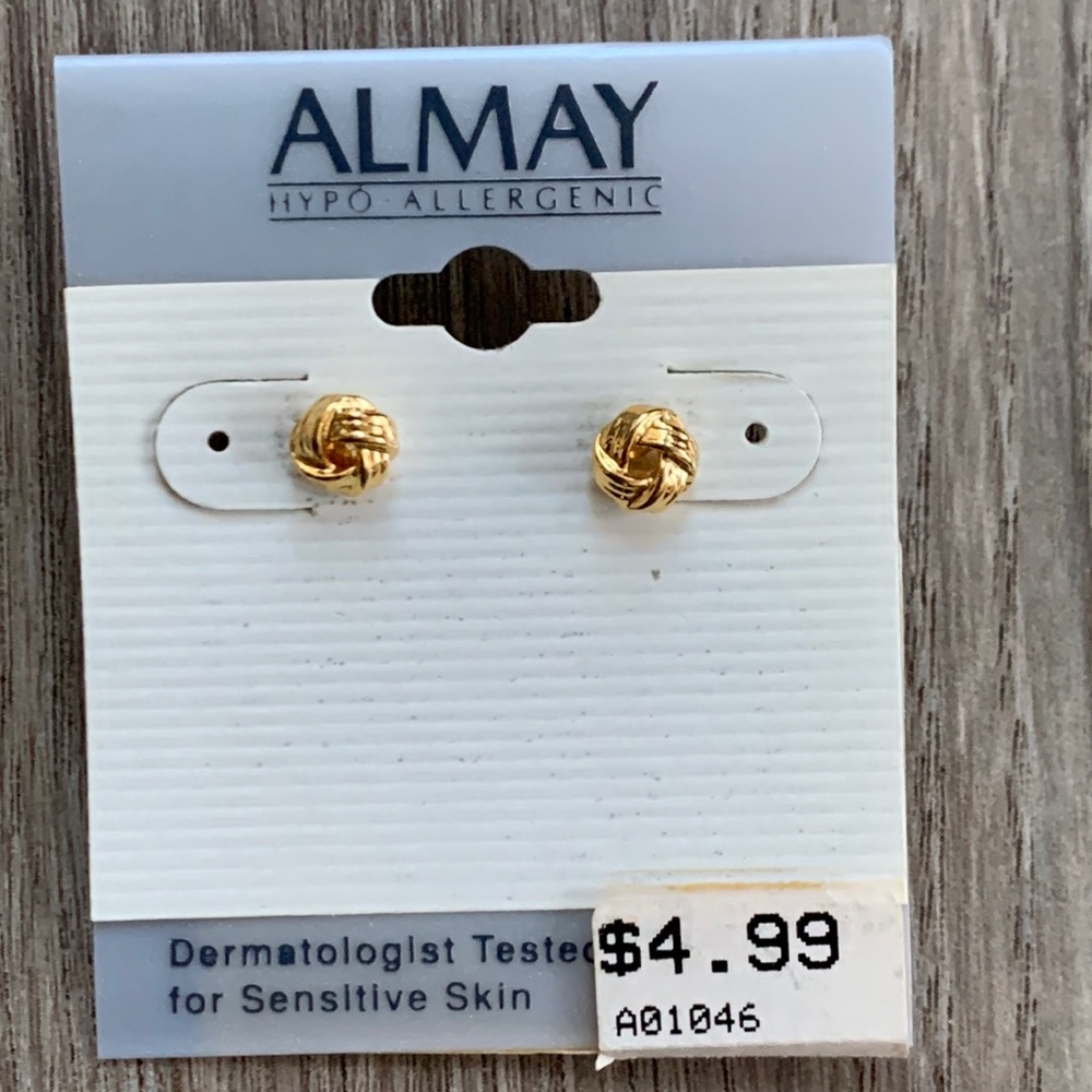Almay Knot Earrings Pierced Hypo Allergenic 1998 Vintage New ALM VTG Jewelry